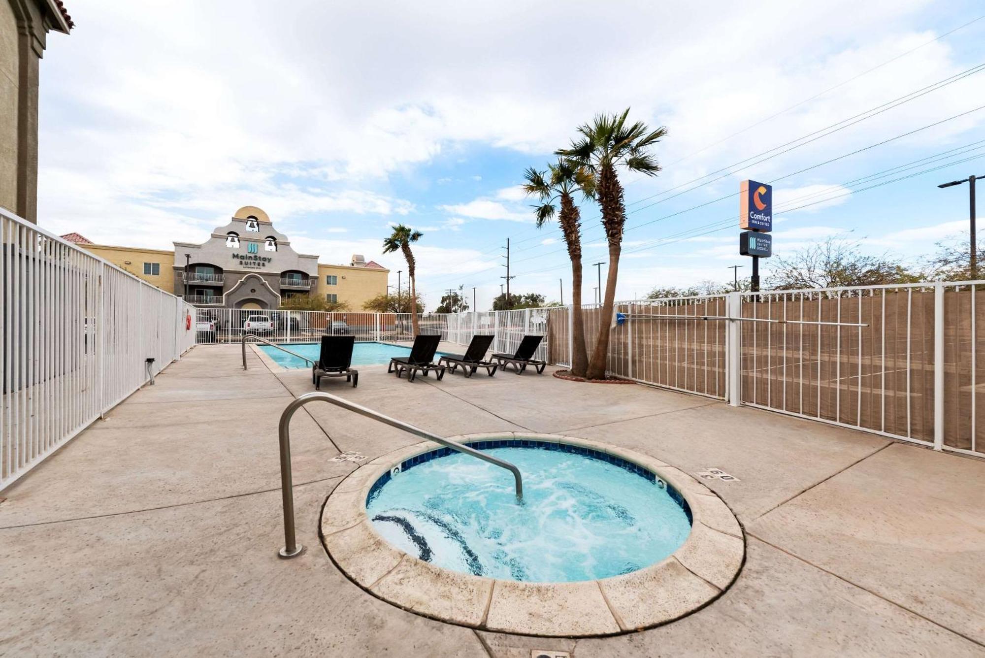 Mainstay Suites El Centro I-8 מראה חיצוני תמונה